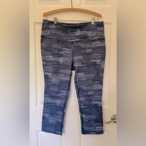 Eddie Bauer cropped leggings